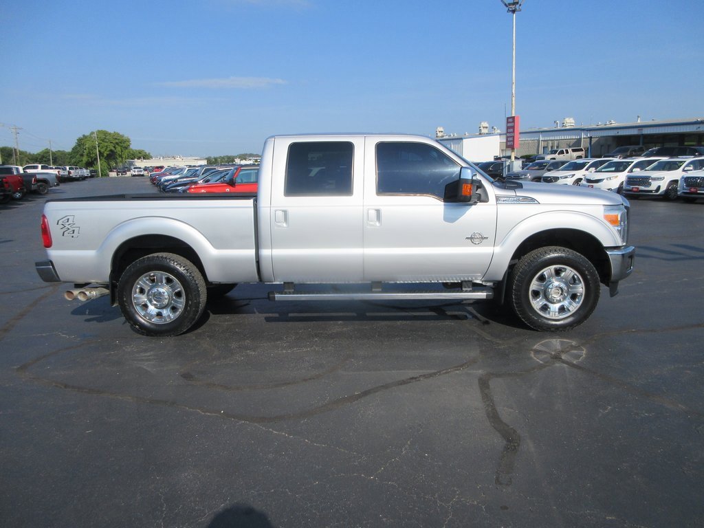 Used 2015 Ford F250 Lariat w/ Chrome Package image 3