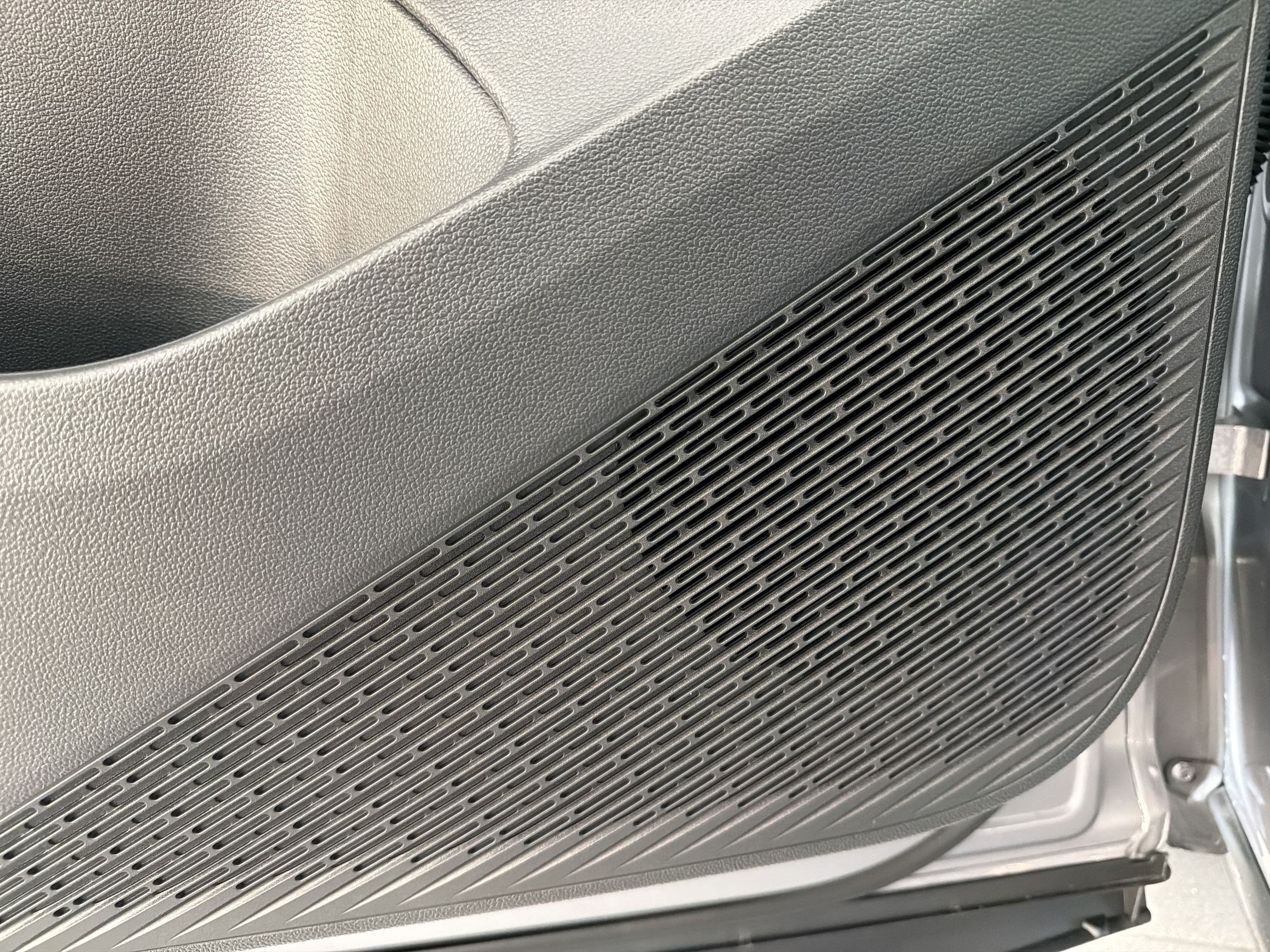 New 2026 Volkswagen Atlas SE FWD image 27