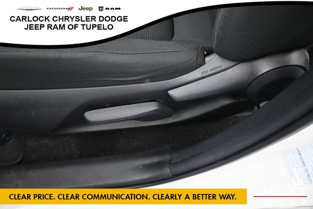 Used 2021 Toyota RAV4 LE AWD/4WD image 15