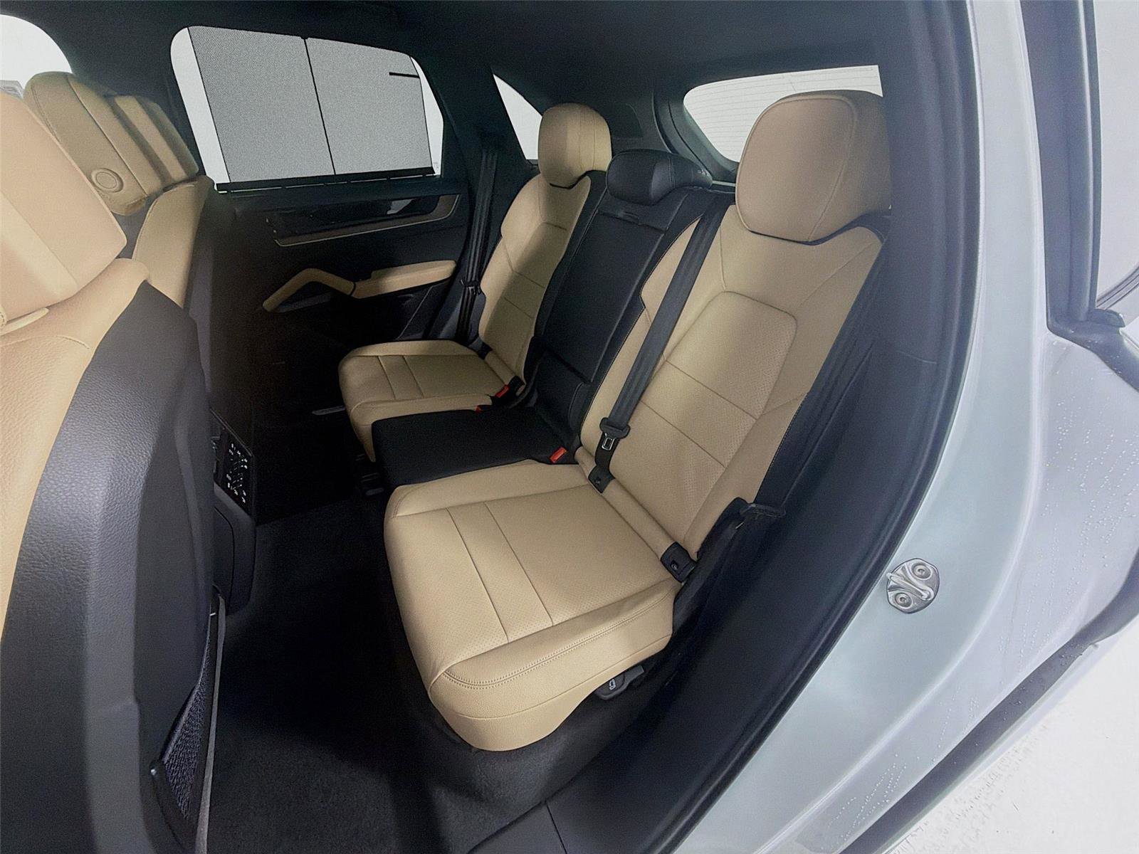 New 2026 Porsche Cayenne image 20