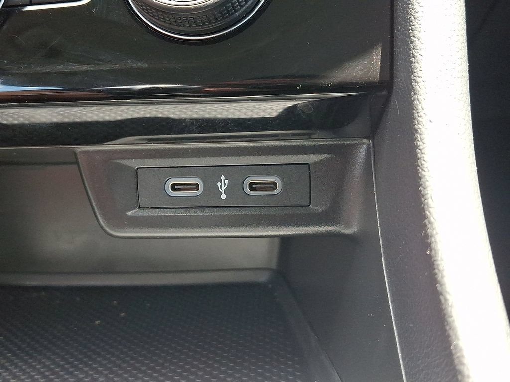 Used 2024 Volkswagen Jetta SE FWD image 24