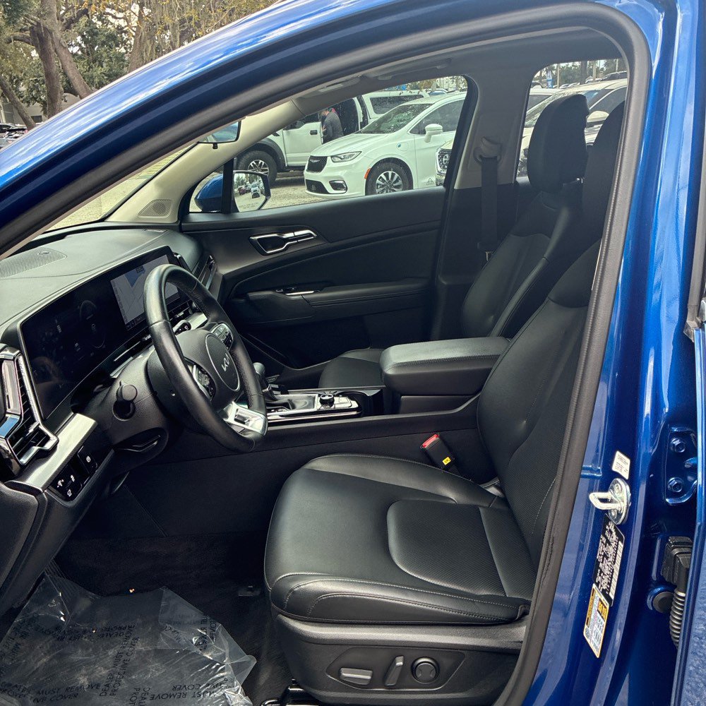 Used 2025 Kia Sportage SX FWD image 13