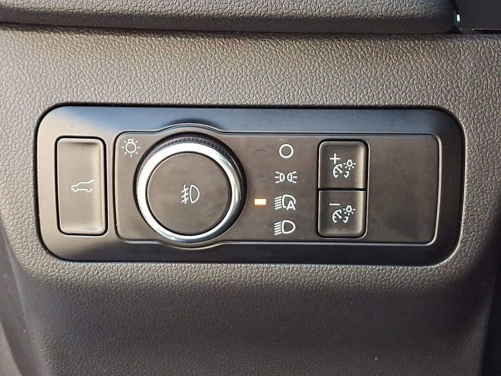 Certified 2024 Ford Escape Platinum w/ Premium Technology Package AWD/4WD image 25