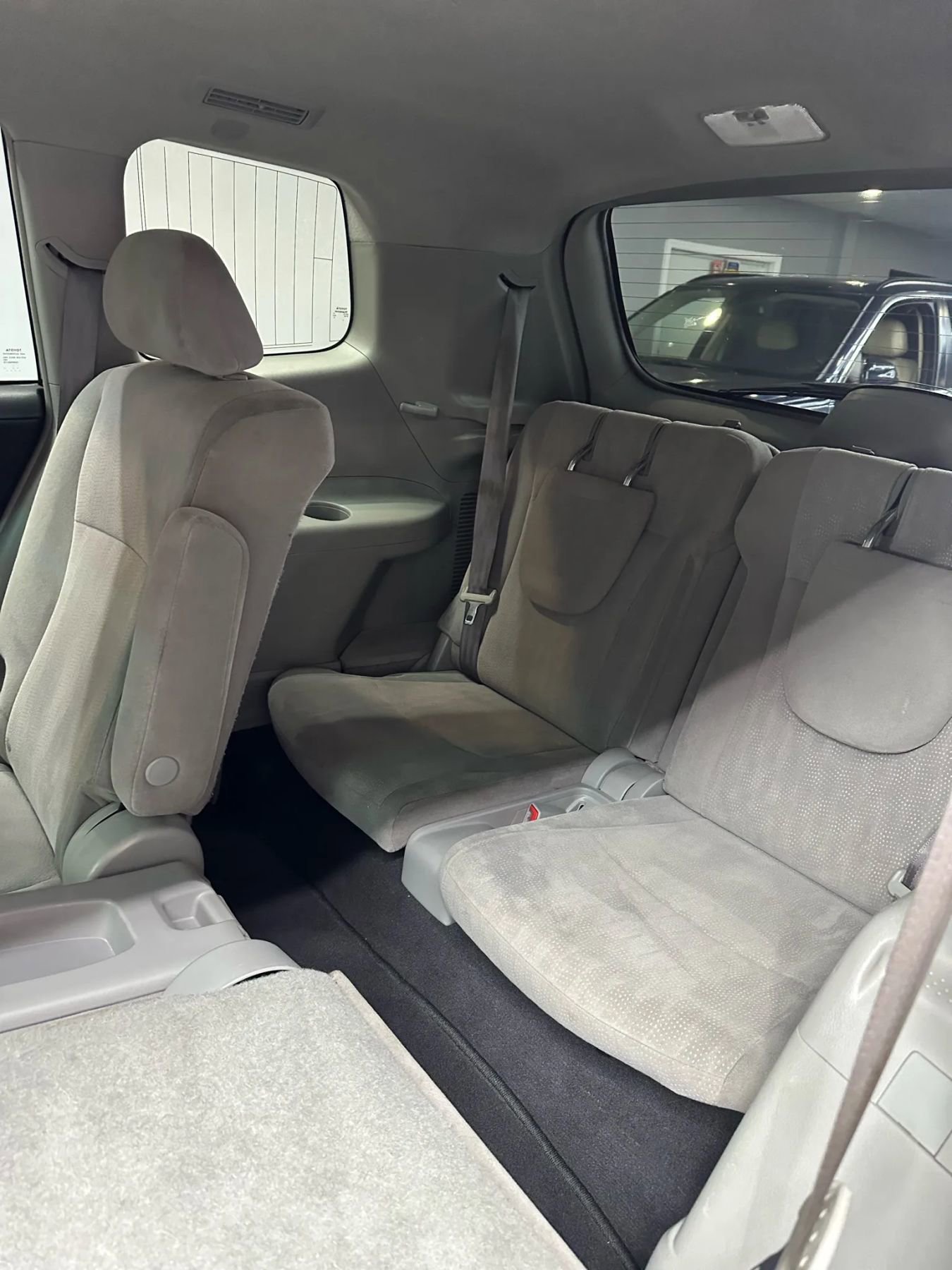 Used 2013 Toyota Highlander SE image 24