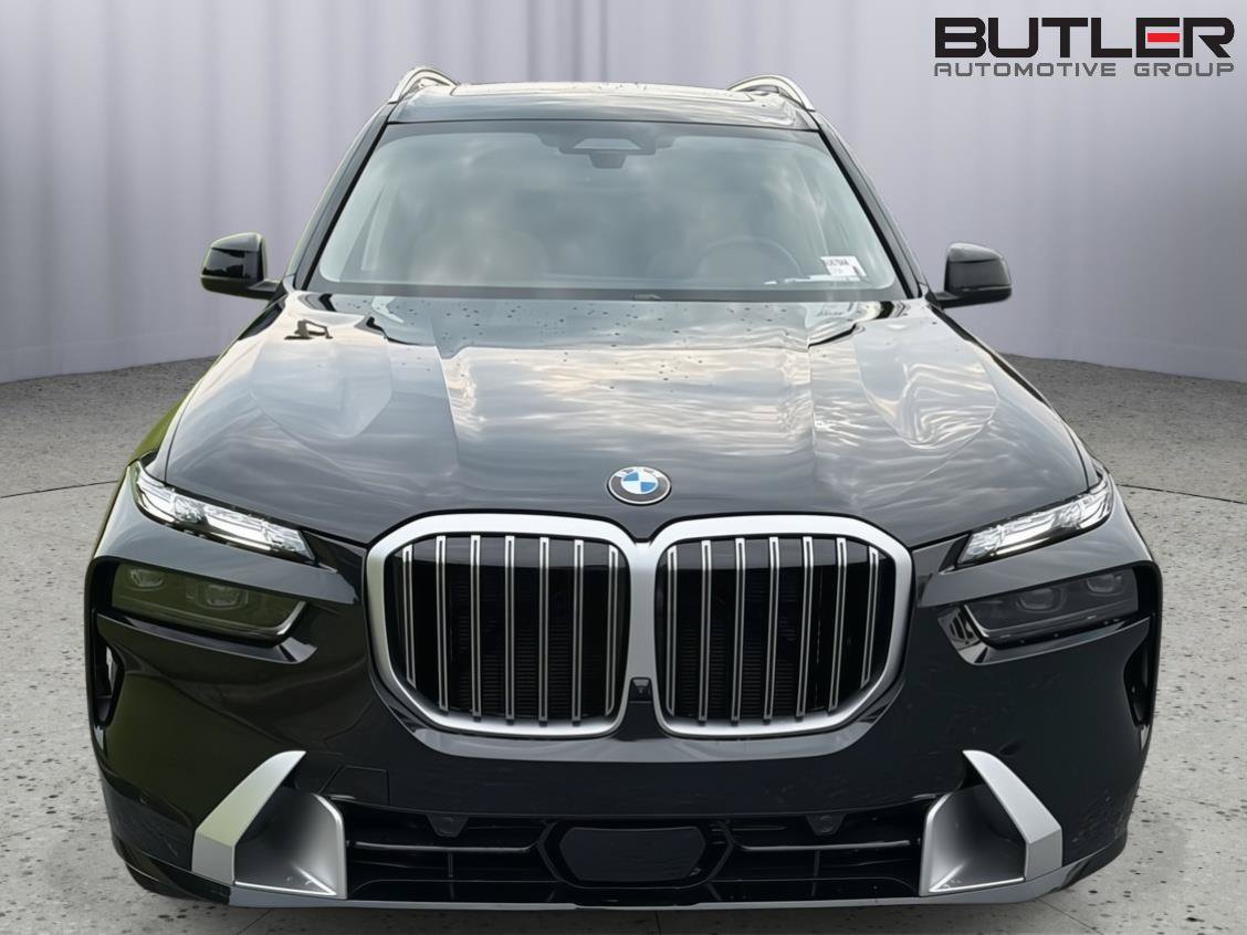 Used 2026 BMW X7 xDrive40i AWD/4WD image 9