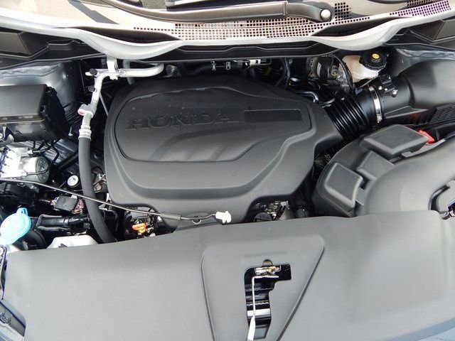 New 2026 Honda Odyssey Touring image 10