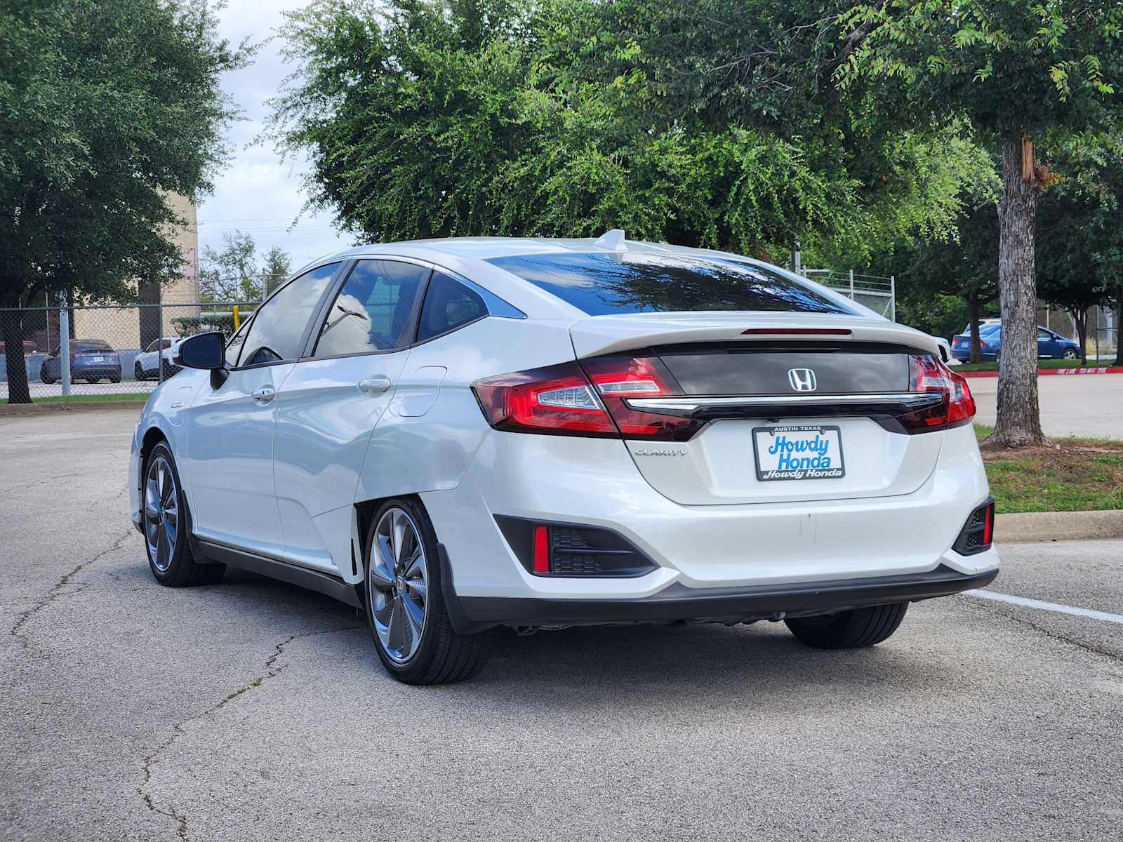 Used 2018 Honda Clarity Touring image 5