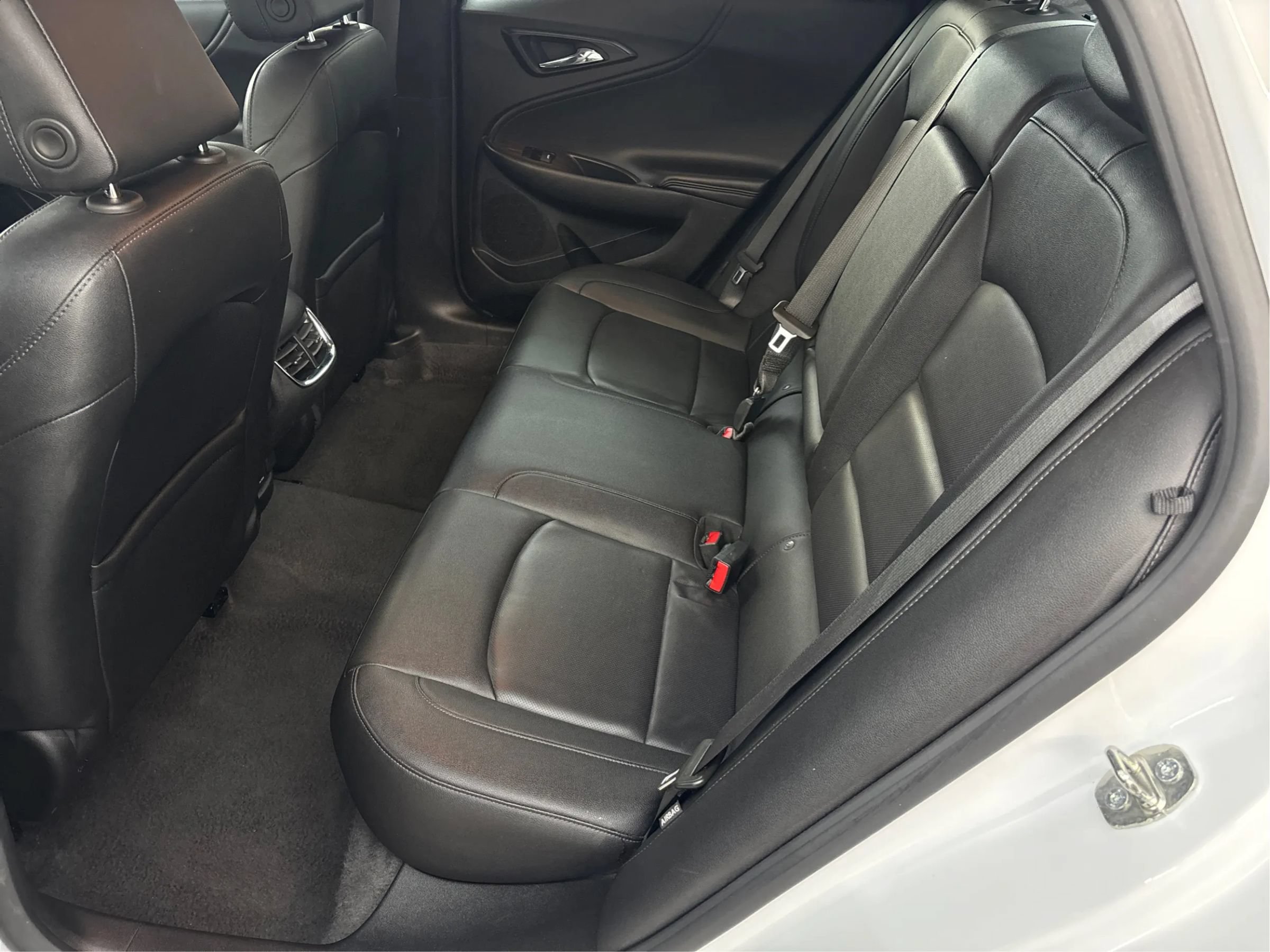 Used 2024 Chevrolet Malibu LT FWD image 14