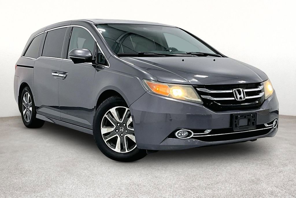 Used 2016 Honda Odyssey Touring image 1