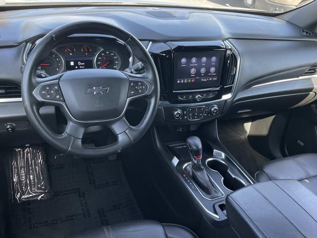 Used 2023 Chevrolet Traverse RS w/ LPO, Floor Liner Package FWD image 7