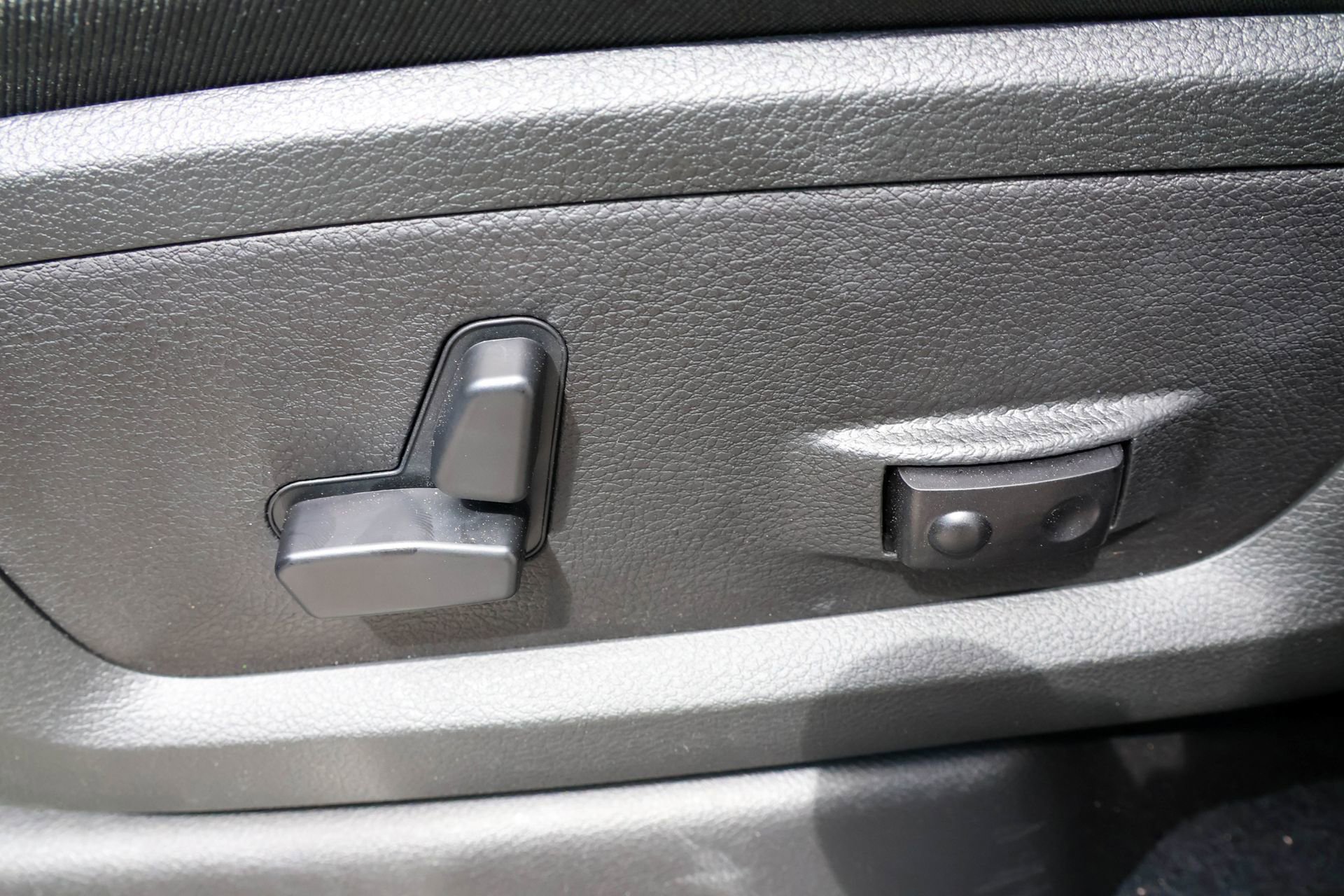 New 2026 RAM 2500 Limited AWD/4WD image 5