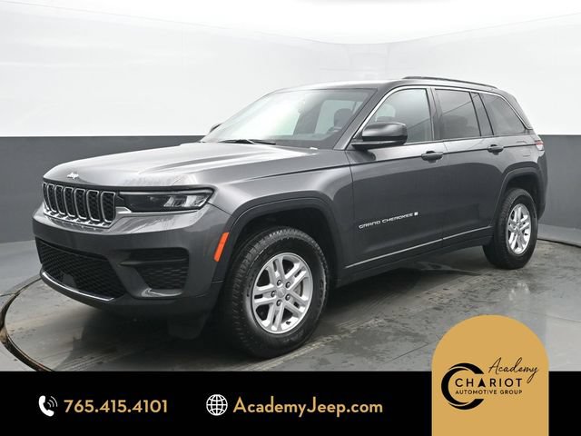 Used 2024 Jeep Grand Cherokee Laredo AWD/4WD image 1