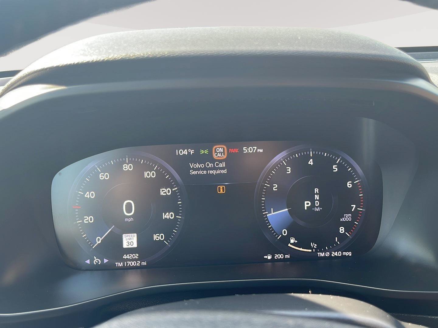 Used 2019 Volvo XC40 T5 Momentum AWD/4WD image 24