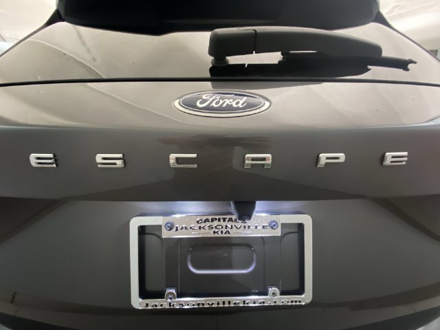 Used 2024 Ford Escape ST-Line w/ Tech Pack #1 FWD image 27