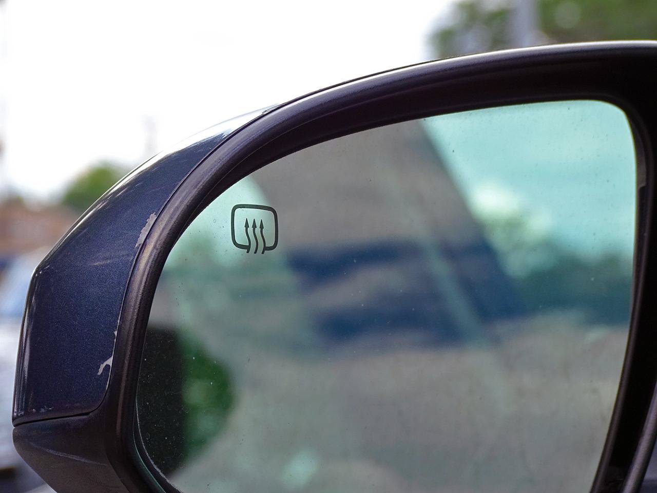 Used 2014 Toyota Corolla LE FWD image 17