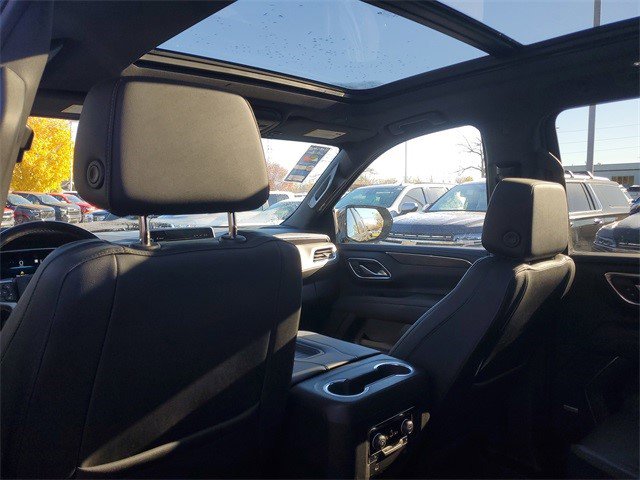 Certified 2023 Chevrolet Suburban Z71 w/ Luxury Package image 11