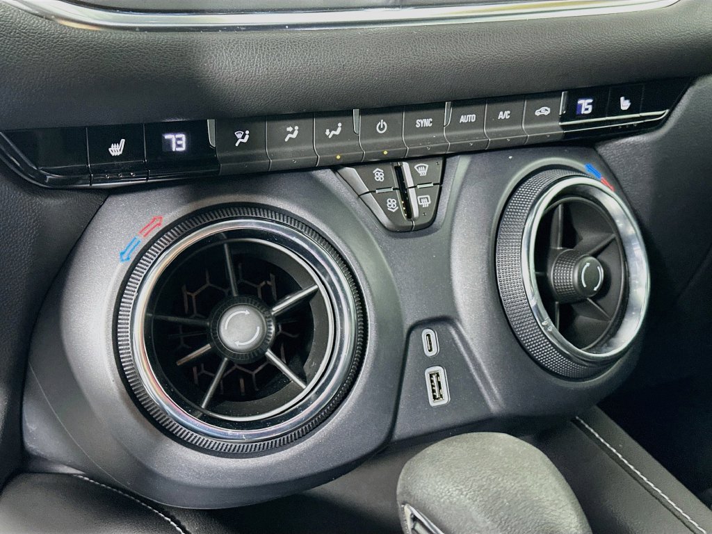 Used 2024 Chevrolet Blazer LT FWD image 21