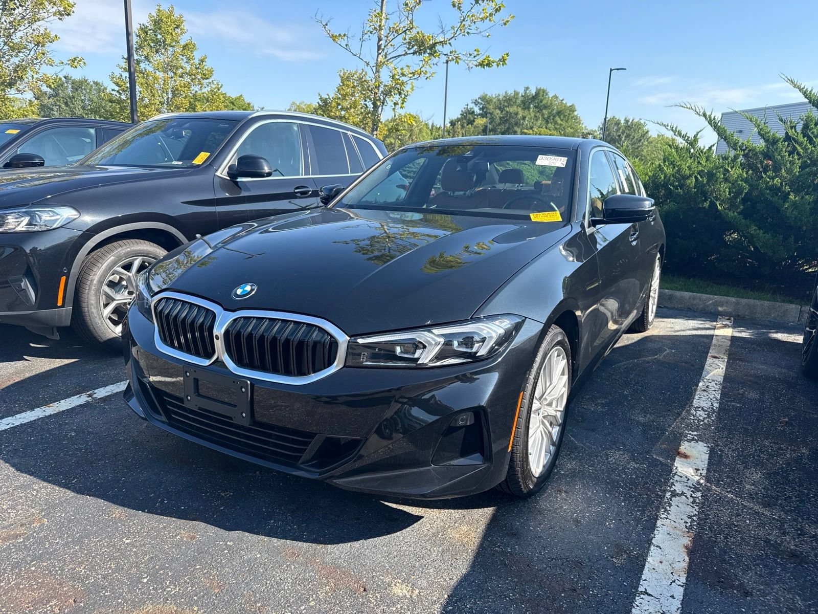 Used 2024 BMW 330i xDrive Sedan w/ Convenience Package AWD/4WD image 1