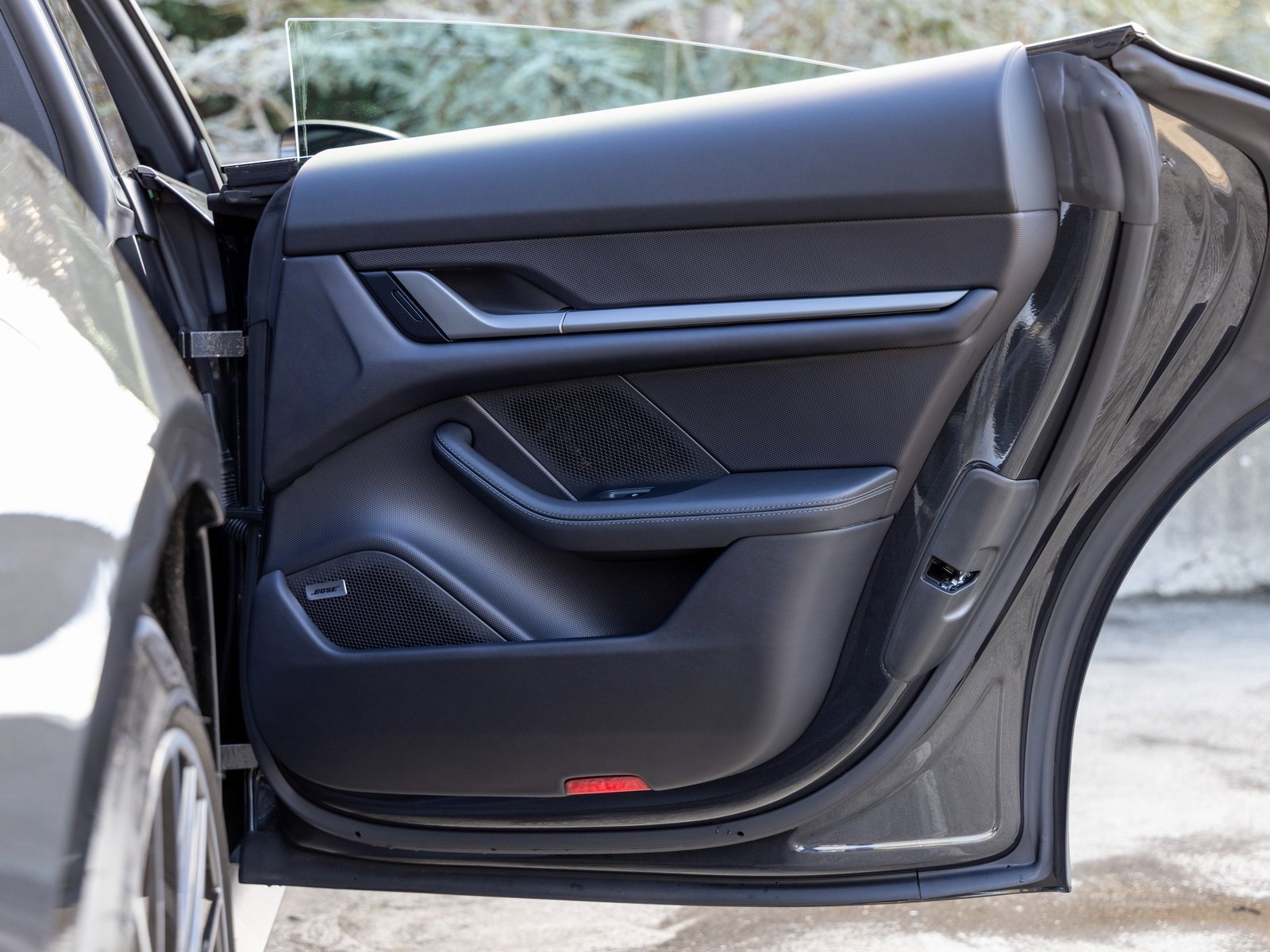 New 2025 Porsche Taycan image 44