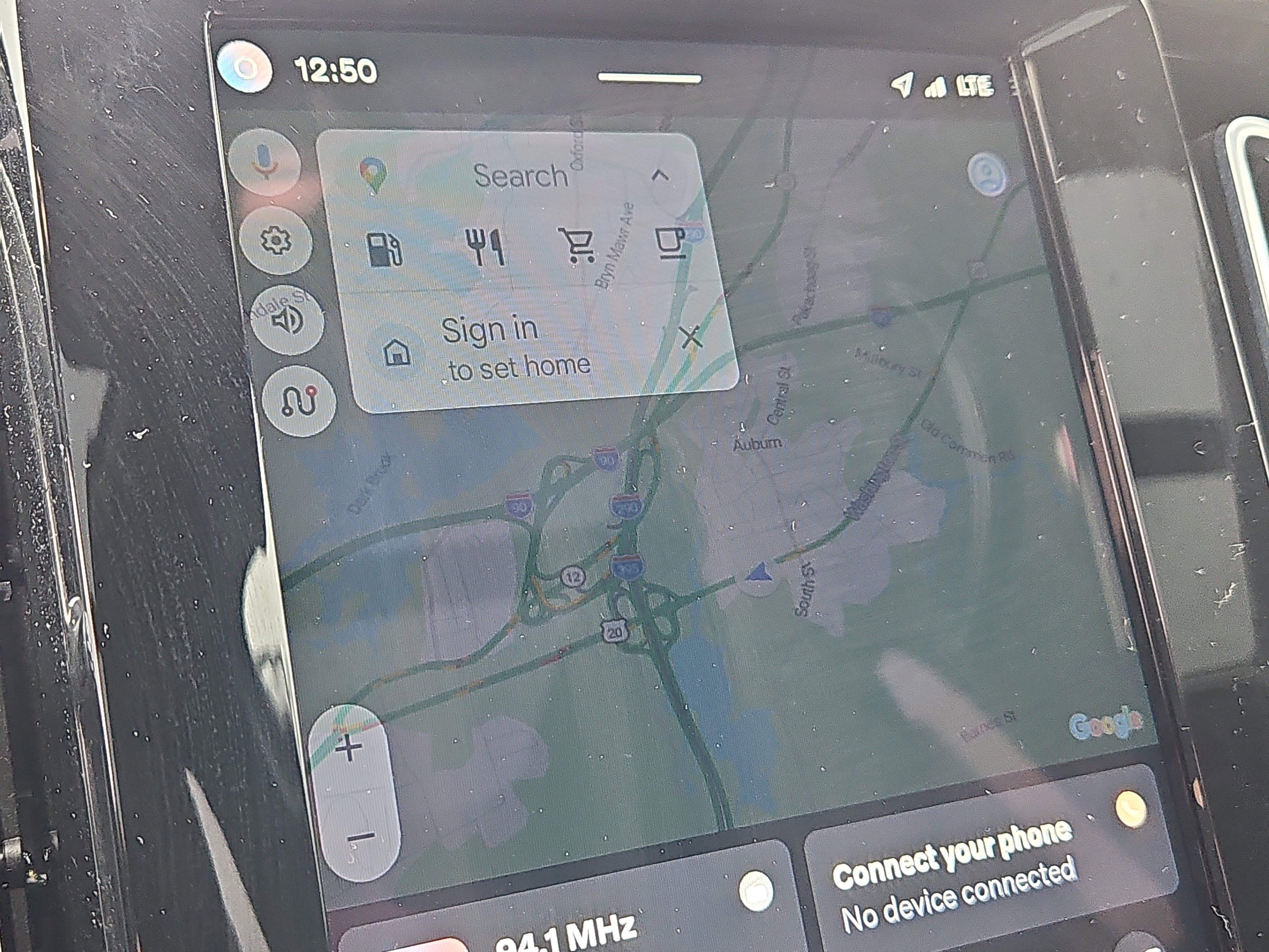 Certified 2023 Volvo XC40 B5 Plus w/ Climate Package image 10