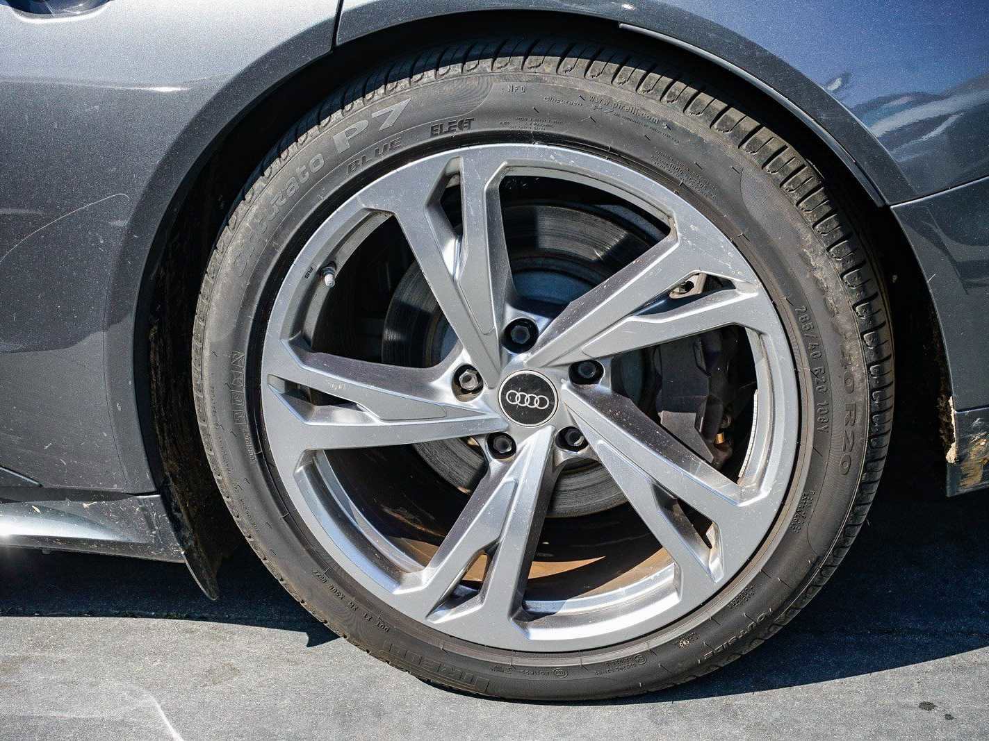 Used 2022 Audi e-tron GT Premium Plus image 10