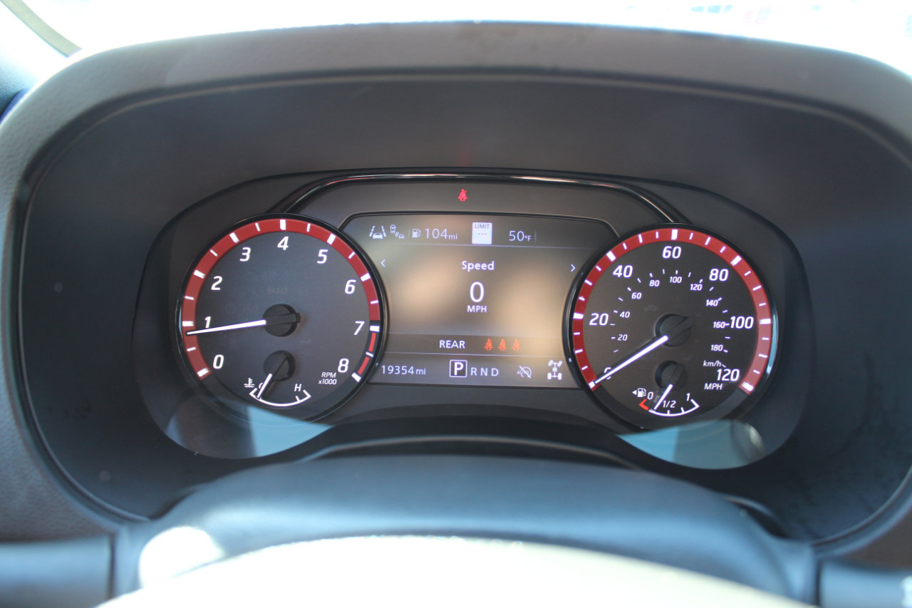 Used 2025 Nissan Frontier PRO-4X w/ Pro Premium Package image 16