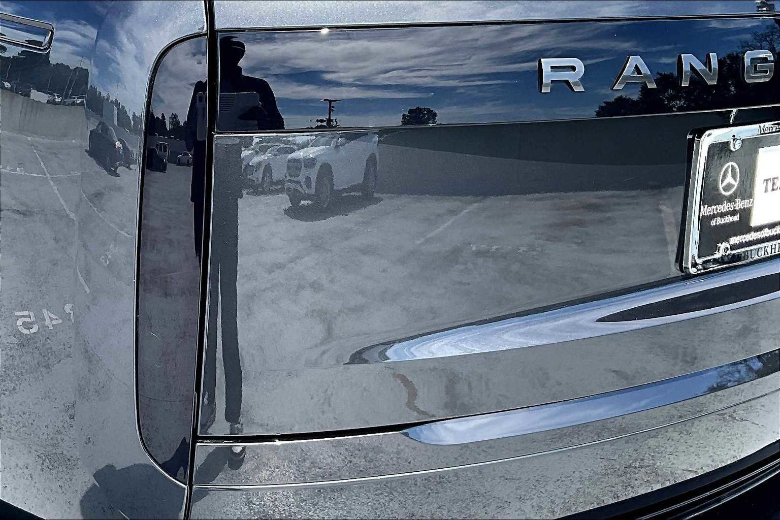 Used 2023 Land Rover Range Rover Long Wheelbase SE image 53