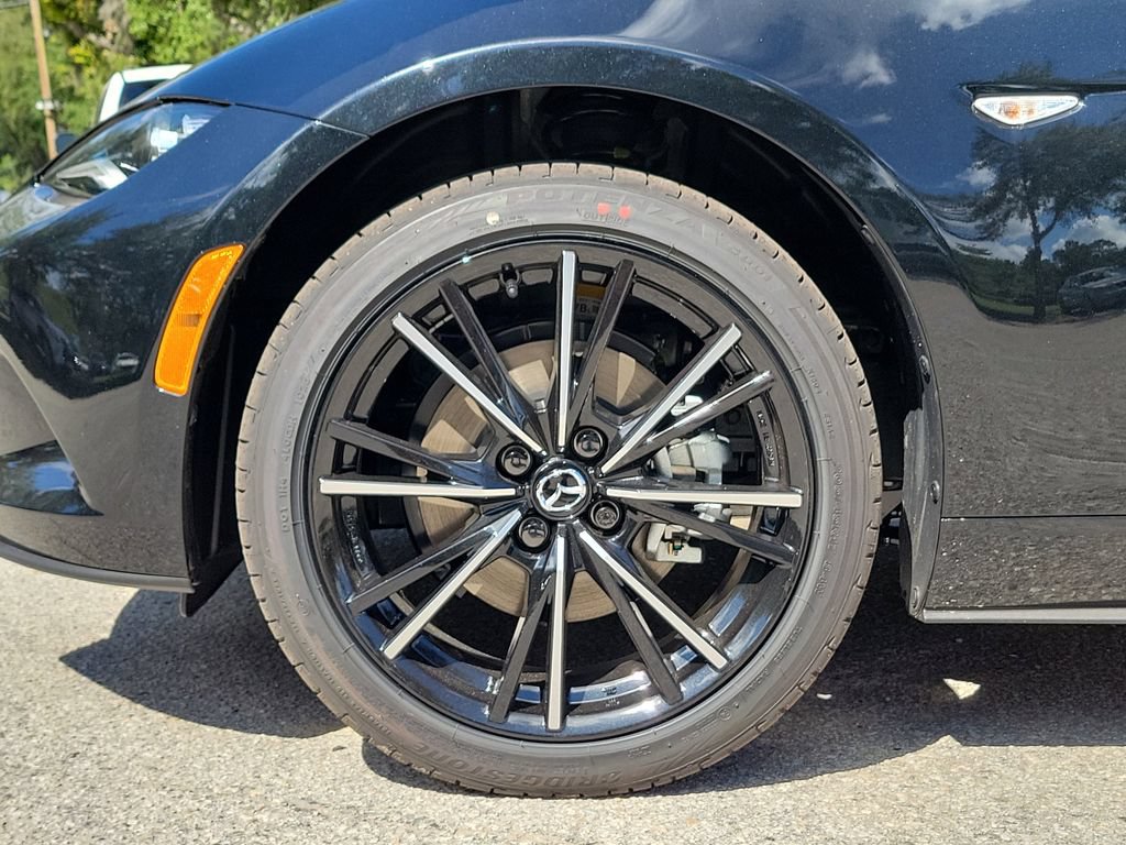 New 2026 MAZDA MX-5 Miata RF Grand Touring RWD image 6