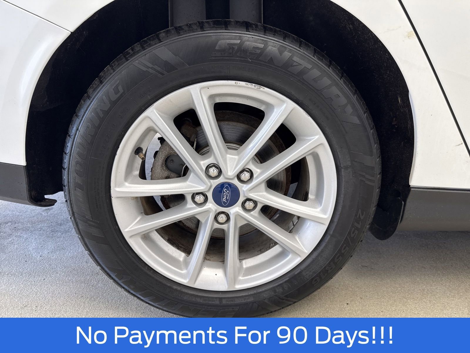 Certified 2018 Ford Focus SE image 38