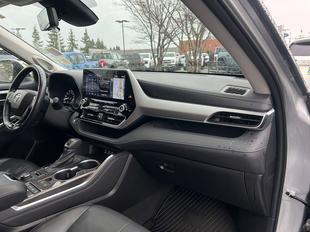 Used 2022 Toyota Highlander Platinum image 26
