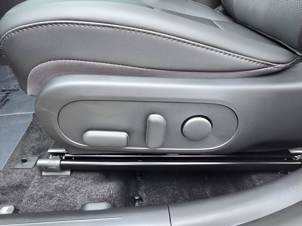 New 2026 Hyundai Kona SEL Premium image 16