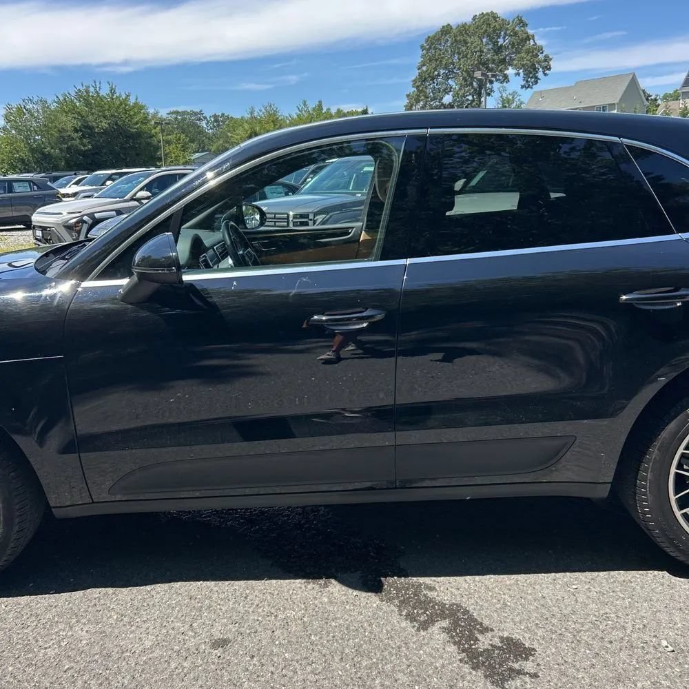 Used 2017 Porsche Macan S AWD/4WD image 4