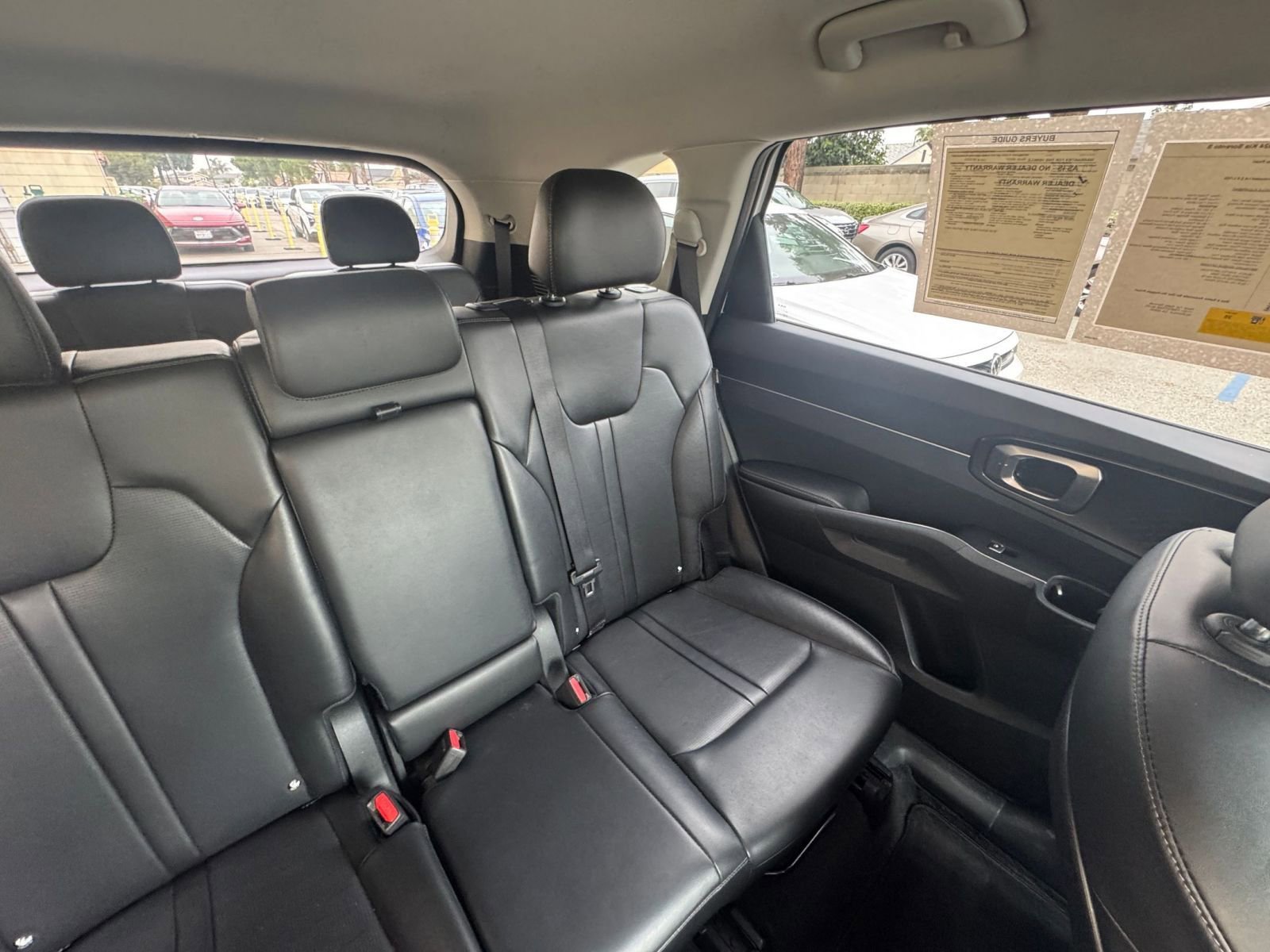 Used 2024 Kia Sorento S image 39