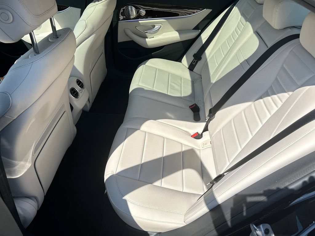 Used 2023 Mercedes-Benz E 450 4MATIC Sedan image 26