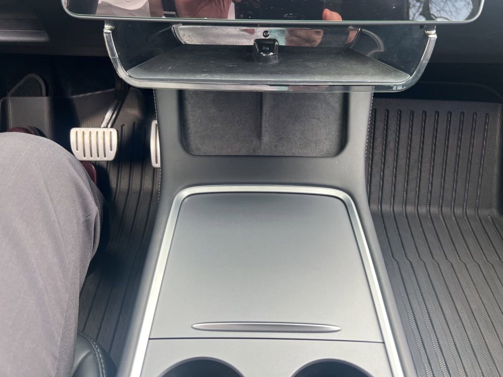 Used 2023 Tesla Model Y Performance AWD/4WD image 32