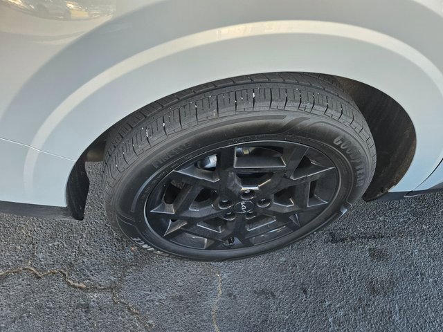 New 2025 Kia Carnival SX Prestige image 24