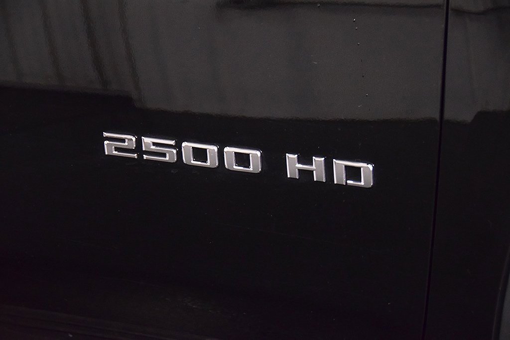 Used 2025 Chevrolet Silverado 2500 LT w/ Convenience Package image 11