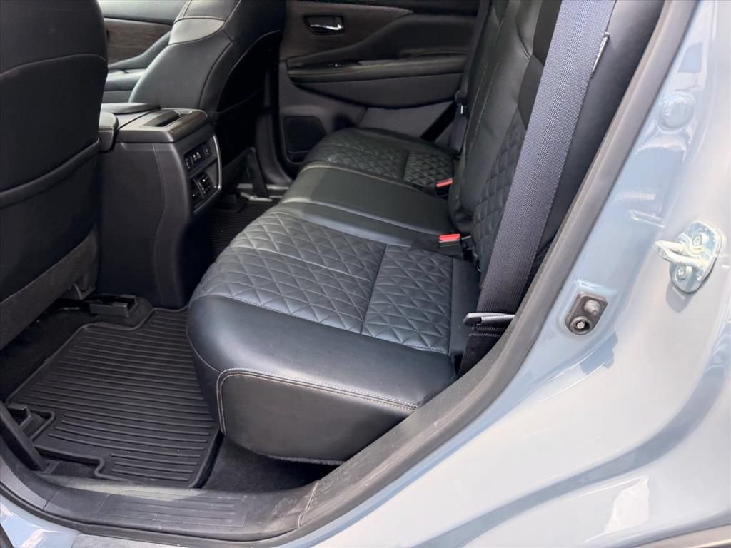 Used 2024 Nissan Murano Platinum w/ Cargo Package AWD/4WD image 13