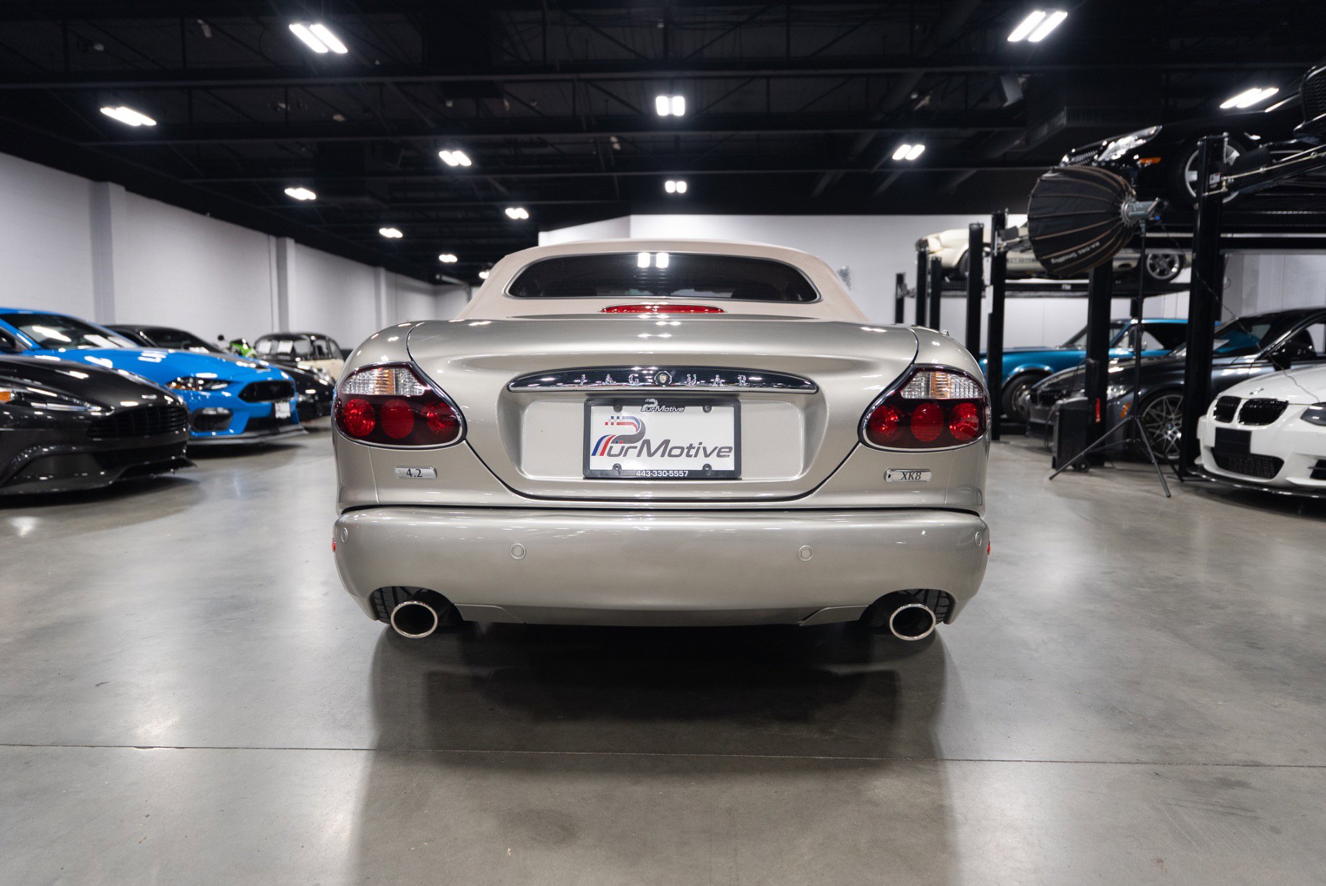 Used 2006 Jaguar XK8 Convertible image 9