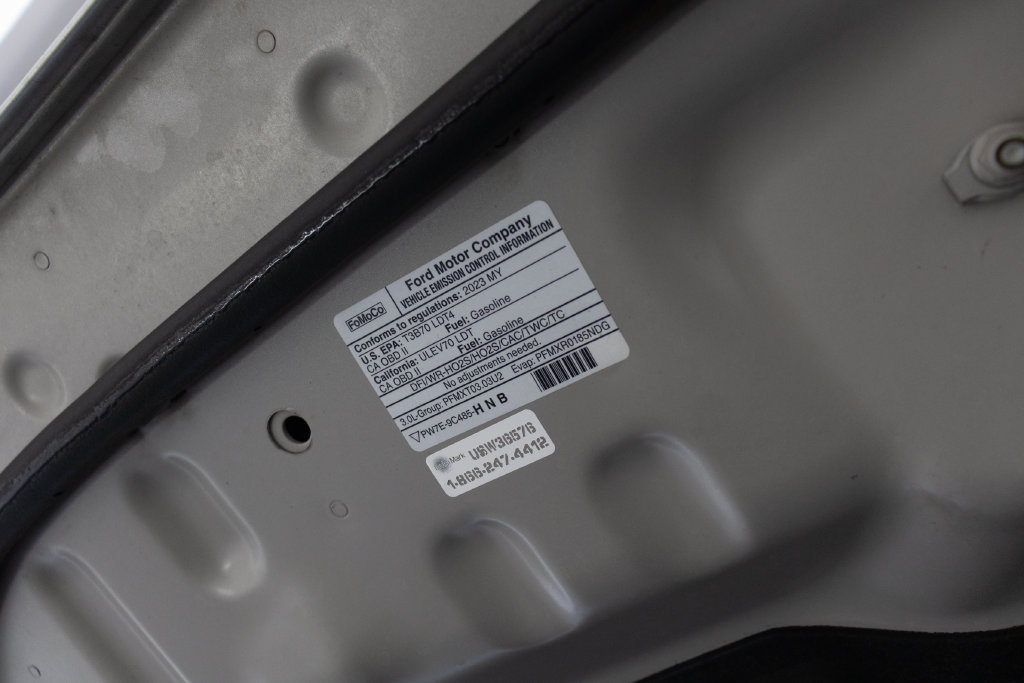 Used 2023 Lincoln Aviator AWD image 39