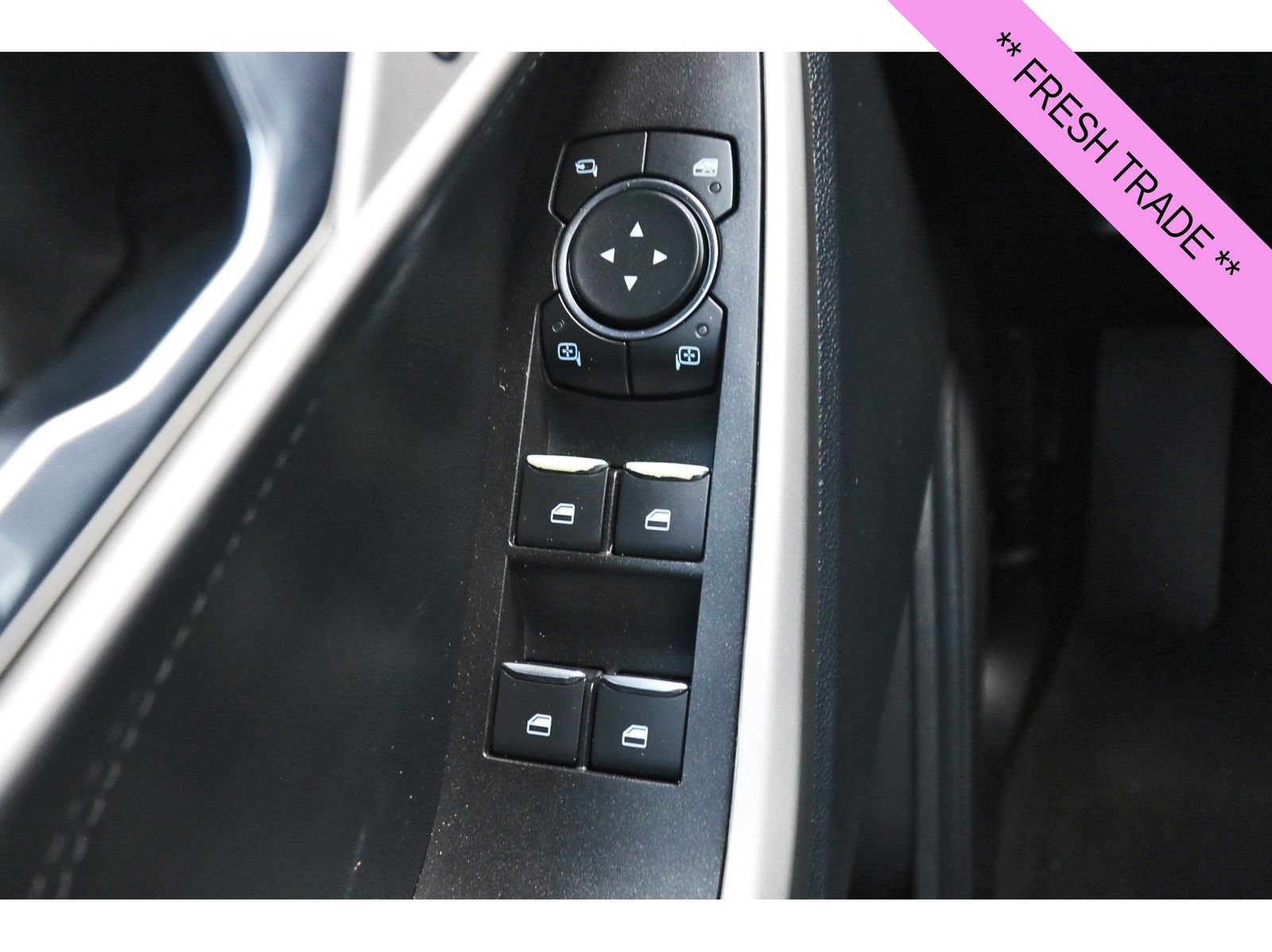 Used 2021 Ford Explorer Limited w/ Equipment Group 301A RWD image 22