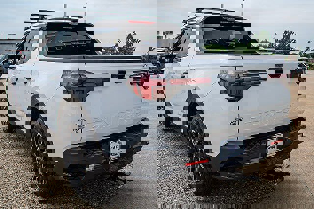 Used 2024 Hyundai Santa Cruz SEL w/ Activity Package image 3