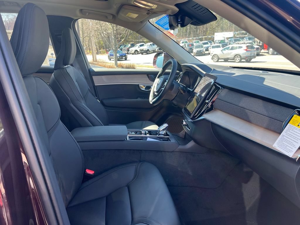 New 2026 Volvo XC90 B6 Plus w/ Protection Package Premier AWD/4WD image 21