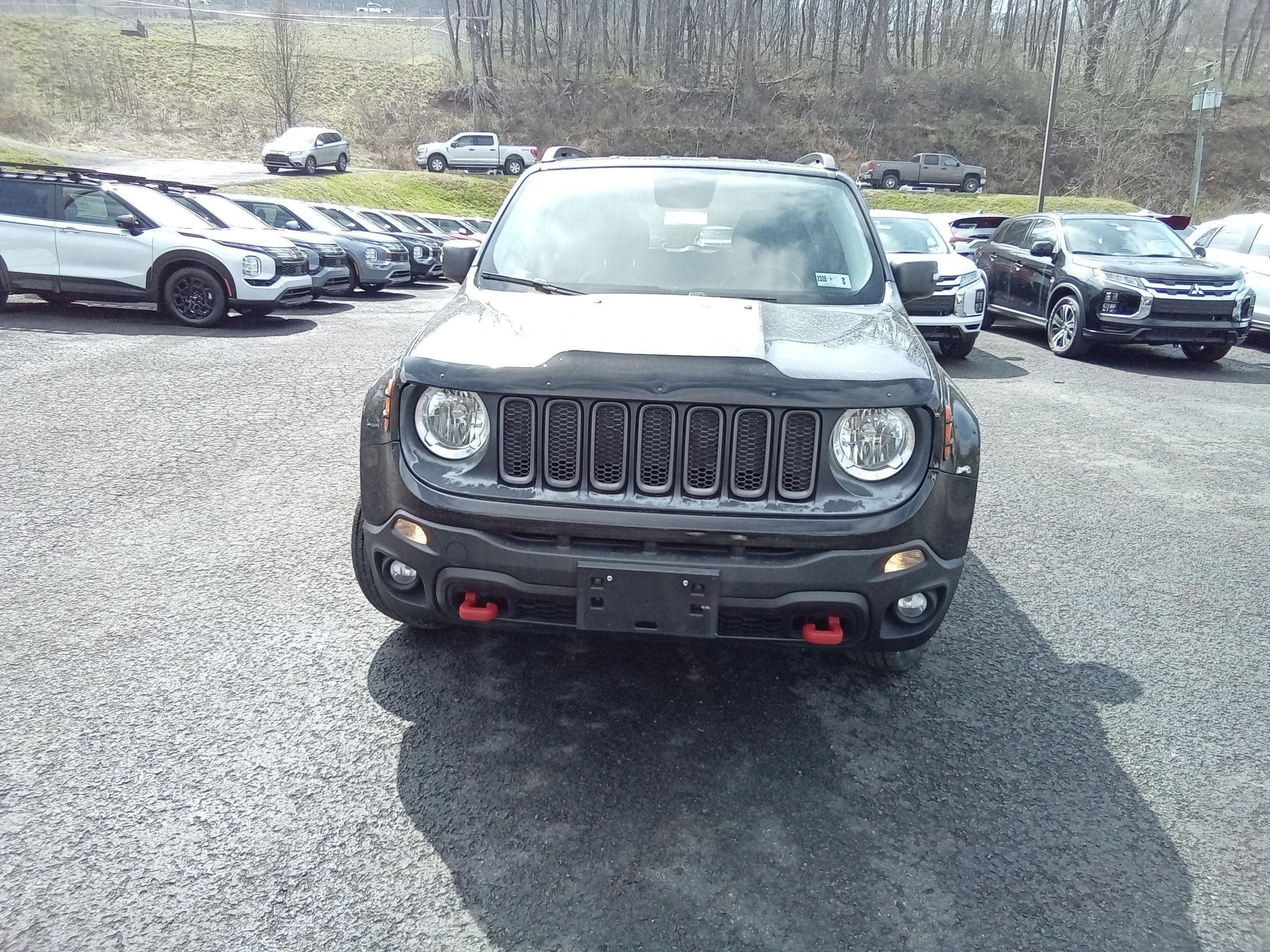 Used 2017 Jeep Renegade Trailhawk AWD/4WD image 10