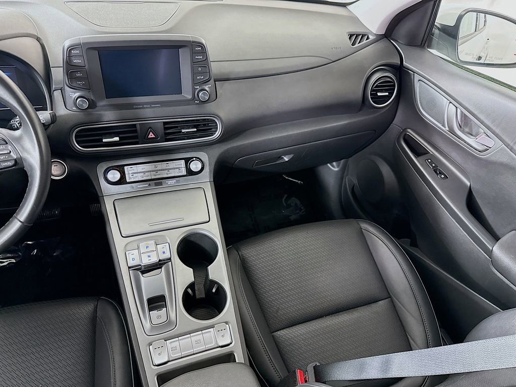 Certified 2021 Hyundai Kona Limited w/ Cargo Package image 27