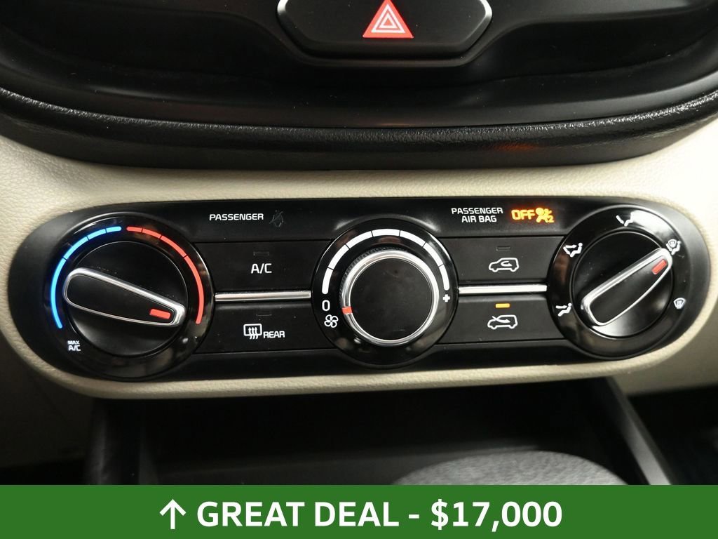 Used 2025 Kia Soul LX w/ LX Technology Package image 29
