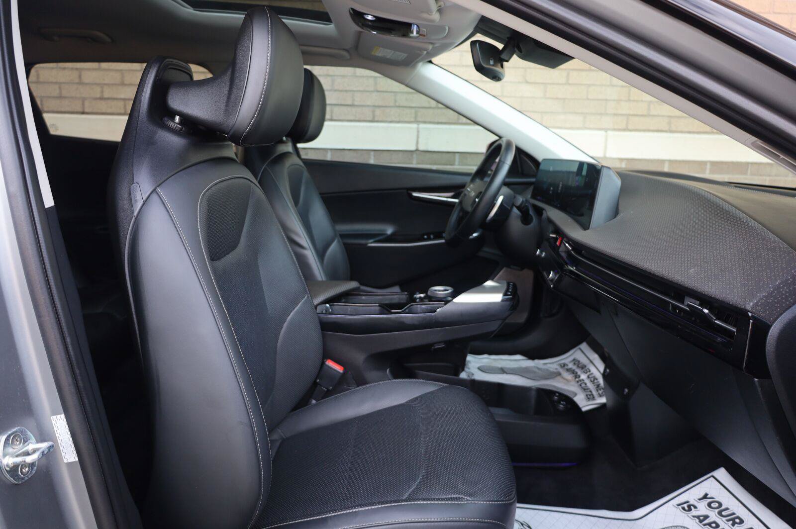 Used 2022 Kia EV6 GT-Line w/ First Edition Package AWD/4WD image 28