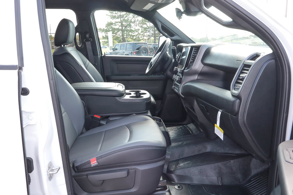 New 2027 RAM 3500 Tradesman AWD/4WD image 20