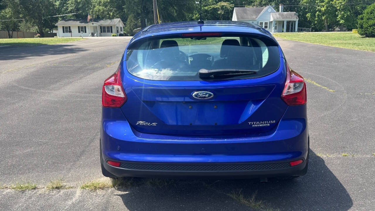 Used 2013 Ford Focus Titanium w/ Titanium Handling Pkg FWD image 7