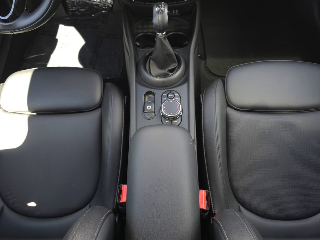 Used 2018 MINI Cooper Clubman S AWD/4WD image 19